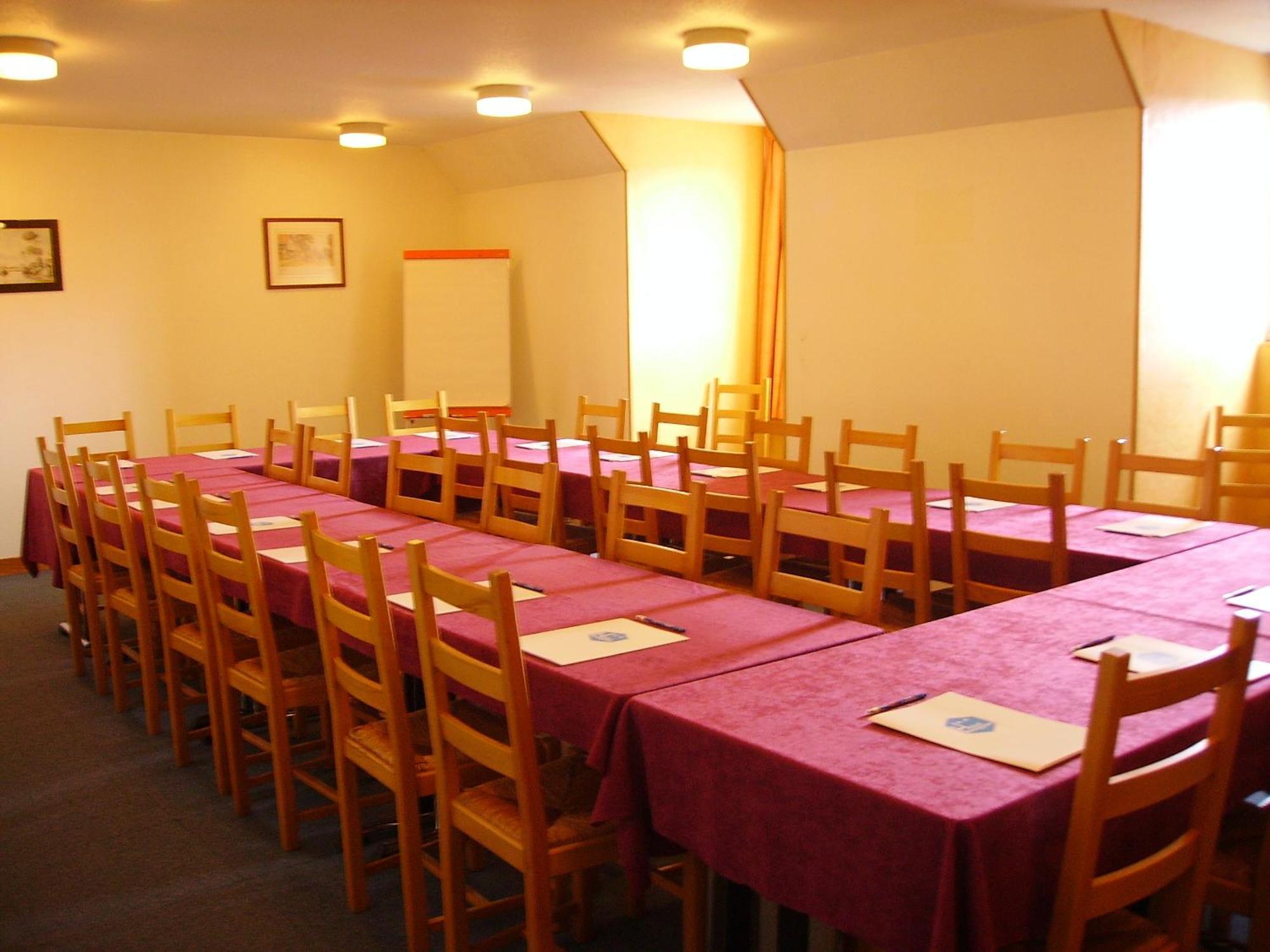 Hotel Chateau-Thierry Centre Екстериор снимка