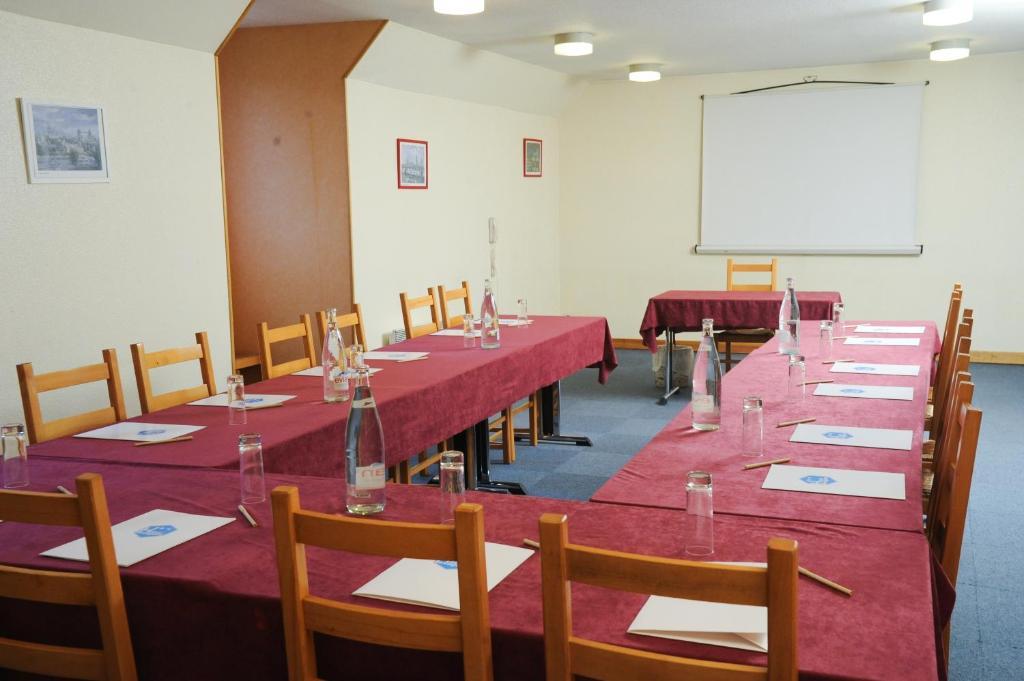Hotel Chateau-Thierry Centre Екстериор снимка