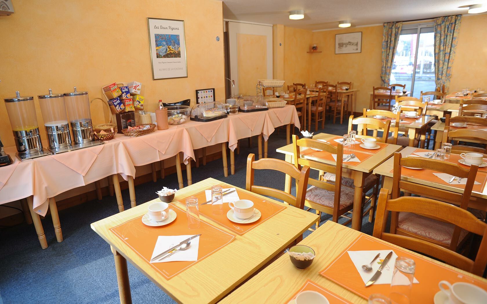Hotel Chateau-Thierry Centre Екстериор снимка